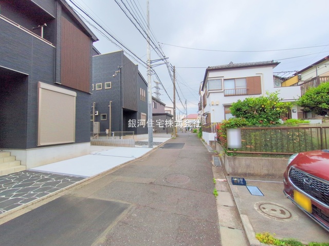 G00378275 東京都府中市西府町５丁目 新築一戸建て 6380万円 土地面積117.93m² (約35.67坪) 建物面積95.50m² (約28.88坪) 間取り４ＬＤＫ 築年月2025年02月(築１年以内)【外観3】