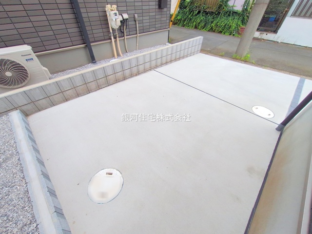 G00378275 東京都府中市西府町５丁目 新築一戸建て 6380万円 土地面積117.93m² (約35.67坪) 建物面積95.50m² (約28.88坪) 間取り４ＬＤＫ 築年月2025年02月(築１年以内)【外観10】