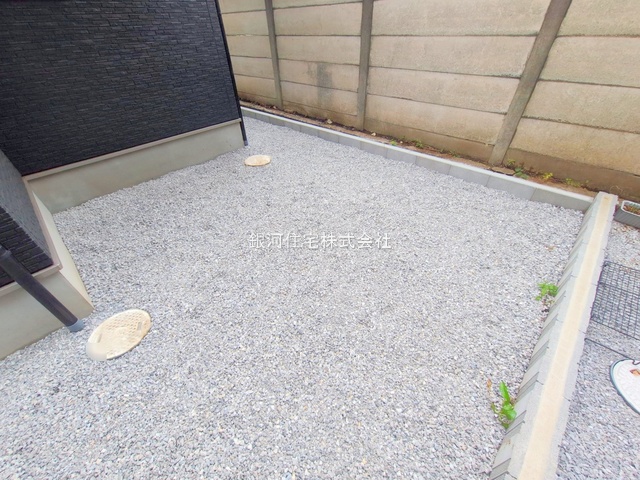 G00378275 東京都府中市西府町５丁目 新築一戸建て 6380万円 土地面積117.93m² (約35.67坪) 建物面積95.50m² (約28.88坪) 間取り４ＬＤＫ 築年月2025年02月(築１年以内)【外観18】