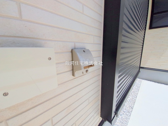 G00378290 東京都府中市清水が丘３丁目 新築一戸建て 7580万円 土地面積144.25m² (約43.63坪) 建物面積107.23m² (約32.43坪) 間取り４ＬＤＫ 築年月2025年07月(築１年以内)【外観4】