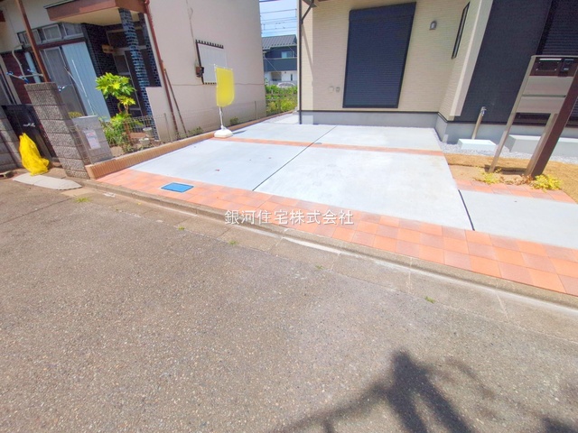 G00378290 東京都府中市清水が丘３丁目 新築一戸建て 7580万円 土地面積144.25m² (約43.63坪) 建物面積107.23m² (約32.43坪) 間取り４ＬＤＫ 築年月2025年07月(築１年以内)【外観8】