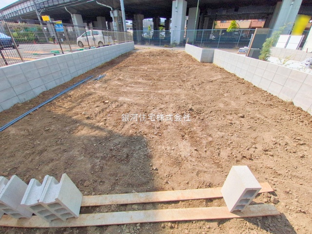 G00378306 東京都府中市分梅町２丁目 新築一戸建て 6499万円 土地面積113.28m² (約34.26坪) 建物面積90.26m² (約27.30坪) 間取り３ＬＤＫ 築年月2025年11月【外観9】