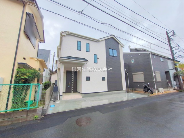 G00378349 神奈川県相模原市南区双葉２丁目 新築一戸建て 3690万円 土地面積94.67m² (約28.63坪) 建物面積90.98m² (約27.52坪) 間取り４ＬＤＫ 築年月2025年06月(築１年以内)【外観2】