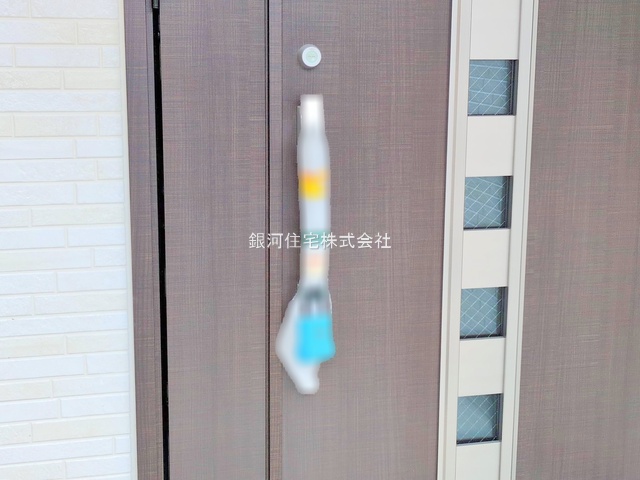 G00378349 神奈川県相模原市南区双葉２丁目 新築一戸建て 3690万円 土地面積94.67m² (約28.63坪) 建物面積90.98m² (約27.52坪) 間取り４ＬＤＫ 築年月2025年06月(築１年以内)【外観5】