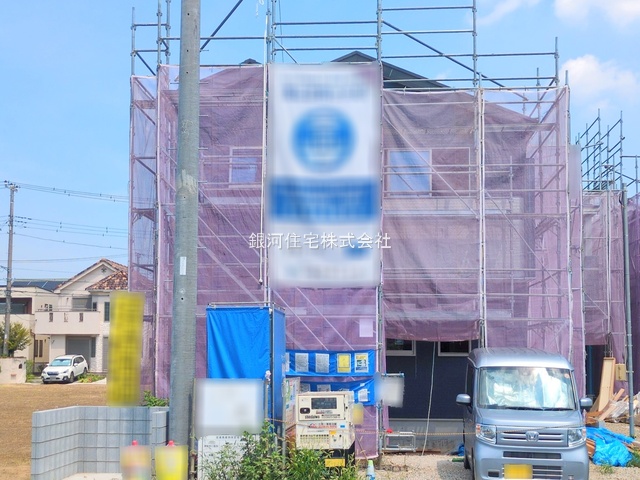 G00378633 埼玉県さいたま市岩槻区大字岩槻 新築一戸建て 3280万円 土地面積127.00m² (約38.41坪) 建物面積100.19m² (約30.30坪) 間取り４ＬＤＫ 築年月2025年09月【外観2】