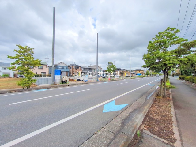 G00378633 埼玉県さいたま市岩槻区大字岩槻 新築一戸建て 3280万円 土地面積127.00m² (約38.41坪) 建物面積100.19m² (約30.30坪) 間取り４ＬＤＫ 築年月2025年09月【外観9】