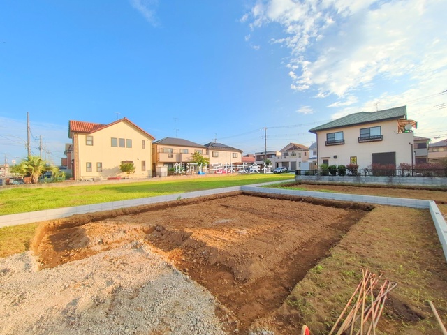 G00378633 埼玉県さいたま市岩槻区大字岩槻 新築一戸建て 3280万円 土地面積127.00m² (約38.41坪) 建物面積100.19m² (約30.30坪) 間取り４ＬＤＫ 築年月2025年09月【外観14】