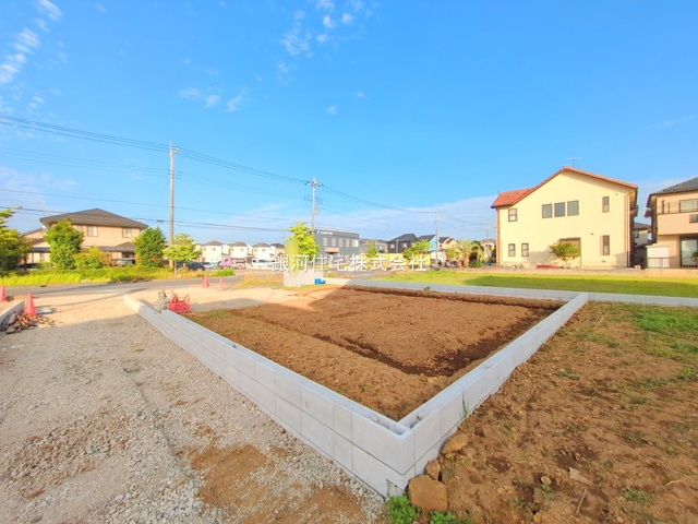 G00378633 埼玉県さいたま市岩槻区大字岩槻 新築一戸建て 3280万円 土地面積127.00m² (約38.41坪) 建物面積100.19m² (約30.30坪) 間取り４ＬＤＫ 築年月2025年09月【外観16】