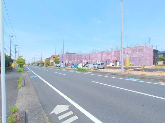 G00378636 埼玉県さいたま市岩槻区大字岩槻 新築一戸建て 2980万円 土地面積141.00m² (約42.65坪) 建物面積108.48m² (約32.81坪) 間取り３ＬＤＫ 築年月2025年09月【外観3】