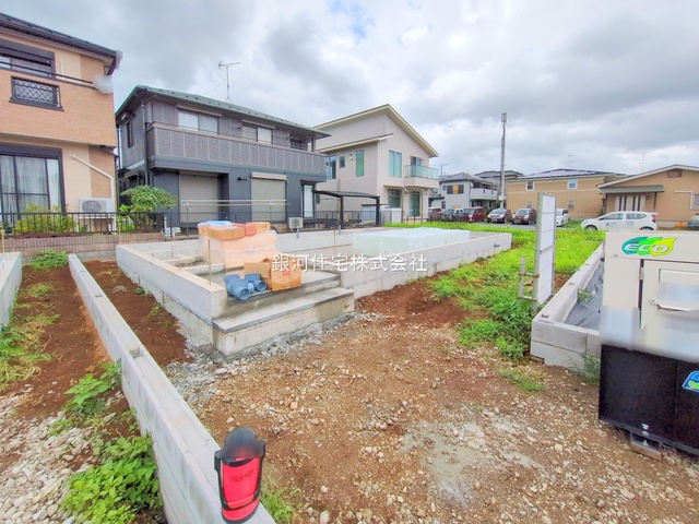 G00378636 埼玉県さいたま市岩槻区大字岩槻 新築一戸建て 2980万円 土地面積141.00m² (約42.65坪) 建物面積108.48m² (約32.81坪) 間取り３ＬＤＫ 築年月2025年09月【外観7】