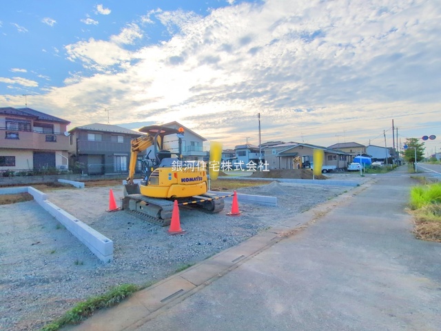 G00378636 埼玉県さいたま市岩槻区大字岩槻 新築一戸建て 2980万円 土地面積141.00m² (約42.65坪) 建物面積108.48m² (約32.81坪) 間取り３ＬＤＫ 築年月2025年09月【外観12】