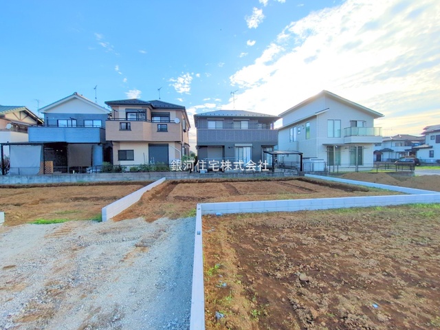 G00378636 埼玉県さいたま市岩槻区大字岩槻 新築一戸建て 2980万円 土地面積141.00m² (約42.65坪) 建物面積108.48m² (約32.81坪) 間取り３ＬＤＫ 築年月2025年09月【外観14】