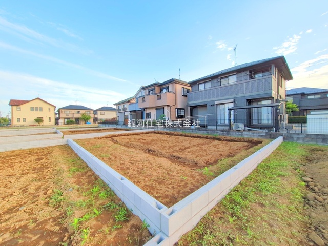 G00378636 埼玉県さいたま市岩槻区大字岩槻 新築一戸建て 2980万円 土地面積141.00m² (約42.65坪) 建物面積108.48m² (約32.81坪) 間取り３ＬＤＫ 築年月2025年09月【外観15】