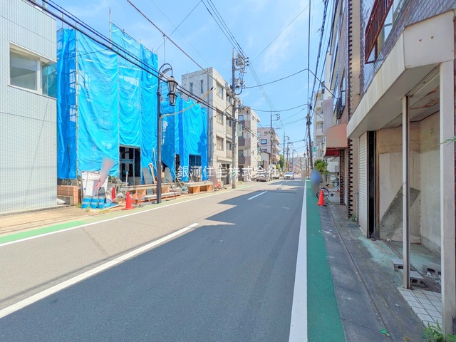 G00378947 東京都練馬区北町２丁目 新築一戸建て 8980万円 土地面積85.89m² (約25.98坪) 建物面積99.63m² (約30.13坪) 間取り３ＳＬＤＫ 築年月2025年10月【外観3】
