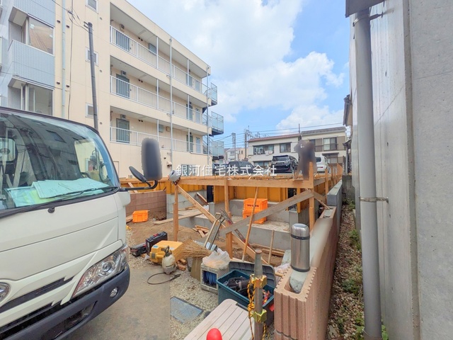 G00378947 東京都練馬区北町２丁目 新築一戸建て 8980万円 土地面積85.89m² (約25.98坪) 建物面積99.63m² (約30.13坪) 間取り３ＳＬＤＫ 築年月2025年10月【外観8】