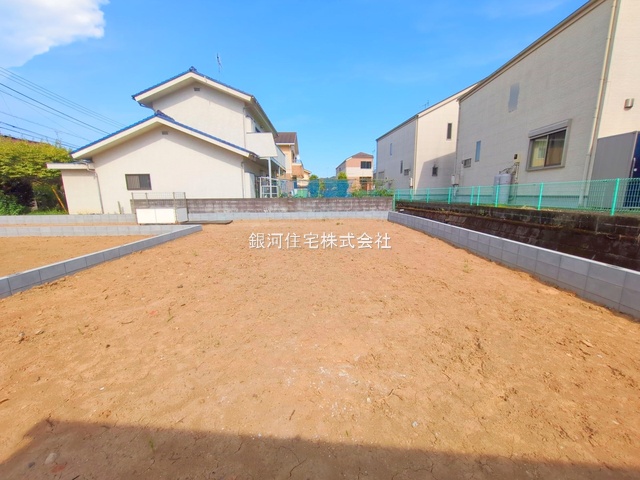 G00378973 東京都八王子市長沼町 新築一戸建て 5199万円 土地面積160.28m² (約48.48坪) 建物面積108.26m² (約32.74坪) 間取り４ＬＤＫ 築年月2025年10月【外観7】