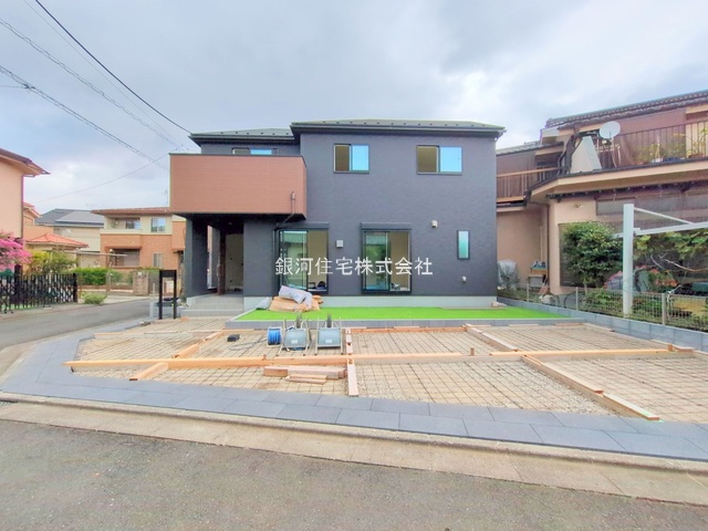 G00379061 東京都八王子市大楽寺町 新築一戸建て 4080万円 土地面積165.35m² (約50.01坪) 建物面積102.68m² (約31.06坪) 間取り４ＬＤＫ 築年月2025年09月【外観7】