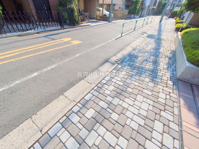 G00379077 東京都北区豊島８丁目 中古マンション 5980万円 専有面積63.82m² (約19.30坪) 間取り３ＬＤＫ 所在階2階 築年月1995年08月(築30年)【外観10】