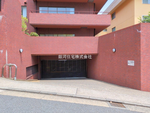 G00379081 東京都港区赤坂８丁目 中古マンション 3億8800万円 専有面積144.89m² (約43.82坪) 間取り３ＬＤＫ 所在階5階 築年月1979年07月(築46年)【外観9】