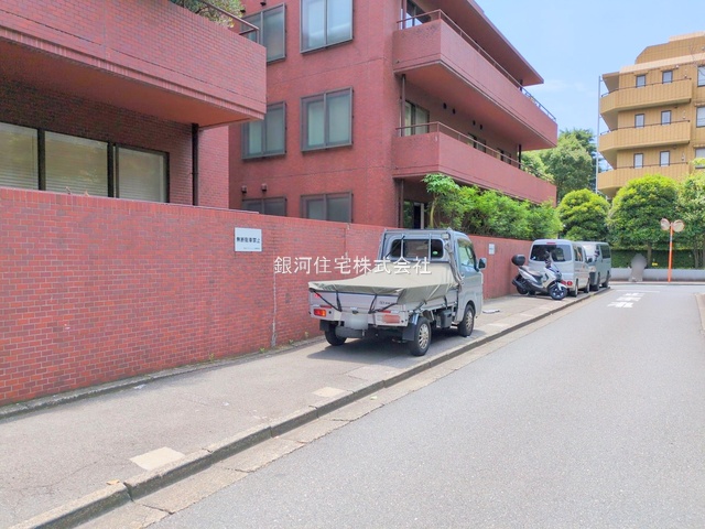 G00379081 東京都港区赤坂８丁目 中古マンション 3億8800万円 専有面積144.89m² (約43.82坪) 間取り３ＬＤＫ 所在階5階 築年月1979年07月(築46年)【外観12】