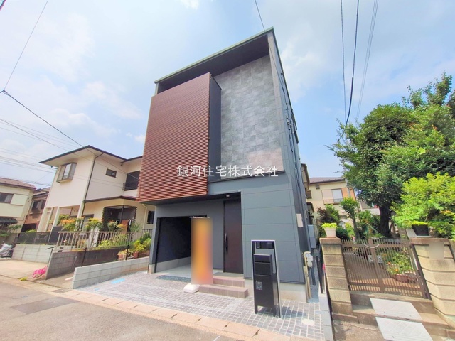 G00379084 神奈川県綾瀬市大上５丁目 新築一戸建て 4780万円 土地面積69.83m² (約21.12坪) 建物面積111.37m² (約33.68坪) 間取り３ＬＤＫ 築年月2025年07月(築１年以内)【外観2】