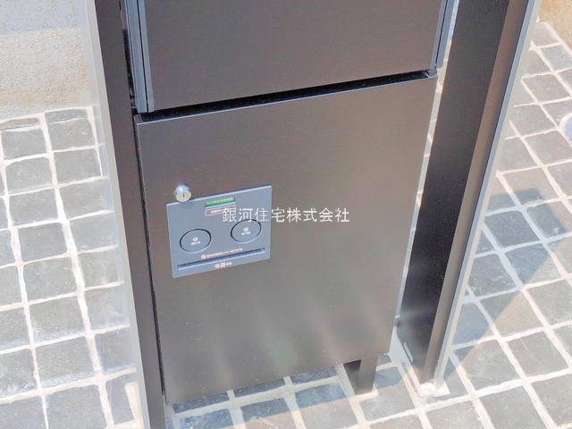 G00379084 神奈川県綾瀬市大上５丁目 新築一戸建て 4780万円 土地面積69.83m² (約21.12坪) 建物面積111.37m² (約33.68坪) 間取り３ＬＤＫ 築年月2025年07月(築１年以内)【外観5】