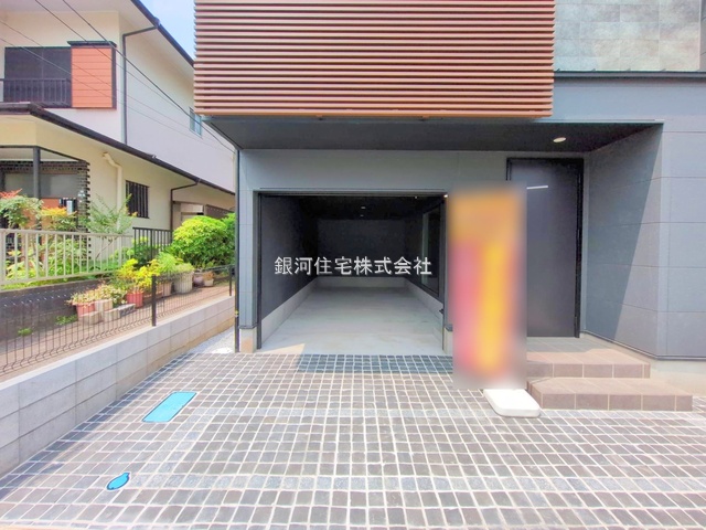 G00379084 神奈川県綾瀬市大上５丁目 新築一戸建て 4780万円 土地面積69.83m² (約21.12坪) 建物面積111.37m² (約33.68坪) 間取り３ＬＤＫ 築年月2025年07月(築１年以内)【外観16】