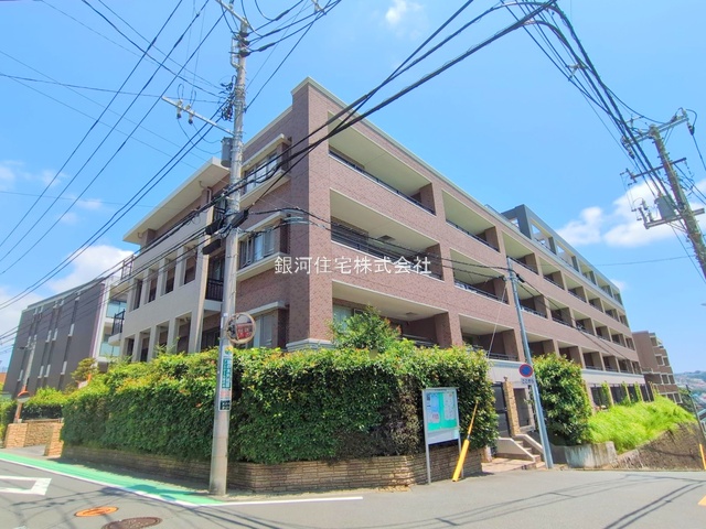 G00379121 神奈川県横浜市港南区大久保２丁目 中古マンション 4599万円 専有面積60.86m² (約18.41坪) 間取り２ＳＬＤＫ 所在階3階 築年月2005年02月(築20年)【外観2】