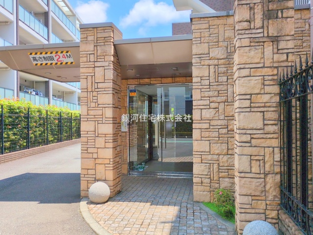G00379121 神奈川県横浜市港南区大久保２丁目 中古マンション 4599万円 専有面積60.86m² (約18.41坪) 間取り２ＳＬＤＫ 所在階3階 築年月2005年02月(築20年)【外観5】