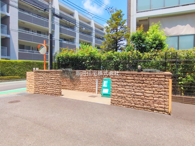 G00379121 神奈川県横浜市港南区大久保２丁目 中古マンション 4599万円 専有面積60.86m² (約18.41坪) 間取り２ＳＬＤＫ 所在階3階 築年月2005年02月(築20年)【外観7】