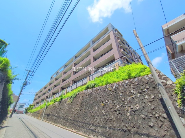 G00379121 神奈川県横浜市港南区大久保２丁目 中古マンション 4599万円 専有面積60.86m² (約18.41坪) 間取り２ＳＬＤＫ 所在階3階 築年月2005年02月(築20年)【外観8】