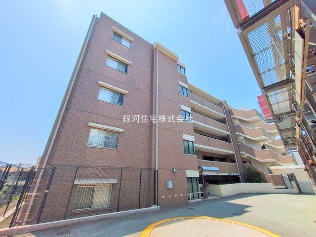 G00379121 神奈川県横浜市港南区大久保２丁目 中古マンション 4599万円 専有面積60.86m² (約18.41坪) 間取り２ＳＬＤＫ 所在階3階 築年月2005年02月(築20年)【外観12】