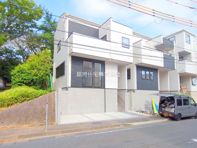 G00379147 埼玉県さいたま市南区大字大谷口 新築一戸建て 4780万円 土地面積100.44m² (約30.38坪) 建物面積105.12m² (約31.79坪) 間取り４ＬＤＫ 築年月2025年06月(築１年以内)【外観2】