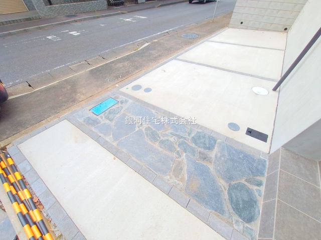 G00379147 埼玉県さいたま市南区大字大谷口 新築一戸建て 4780万円 土地面積100.44m² (約30.38坪) 建物面積105.12m² (約31.79坪) 間取り４ＬＤＫ 築年月2025年06月(築１年以内)【外観9】