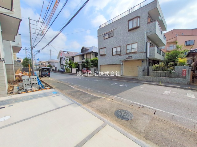 G00379147 埼玉県さいたま市南区大字大谷口 新築一戸建て 4780万円 土地面積100.44m² (約30.38坪) 建物面積105.12m² (約31.79坪) 間取り４ＬＤＫ 築年月2025年06月(築１年以内)【外観13】