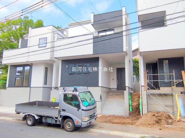 G00379148 埼玉県さいたま市南区大字大谷口 新築一戸建て 4780万円 土地面積100.13m² (約30.28坪) 建物面積108.42m² (約32.79坪) 間取り４ＬＤＫ 築年月2025年07月(築１年以内)【外観2】