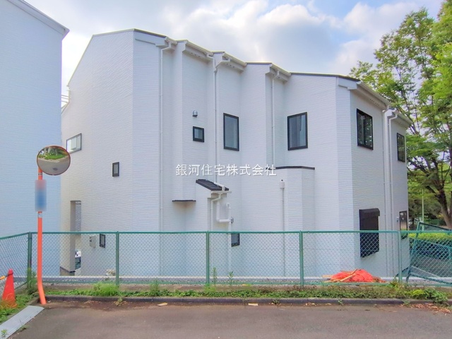 G00379148 埼玉県さいたま市南区大字大谷口 新築一戸建て 4780万円 土地面積100.13m² (約30.28坪) 建物面積108.42m² (約32.79坪) 間取り４ＬＤＫ 築年月2025年07月(築１年以内)【外観7】