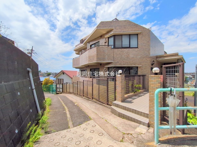 G00379156 神奈川県横浜市戸塚区汲沢４丁目 中古マンション 1290万円 専有面積43.52m² (約13.16坪) 間取り１ＬＤＫ 所在階4階 築年月1992年04月(築33年)【外観4】