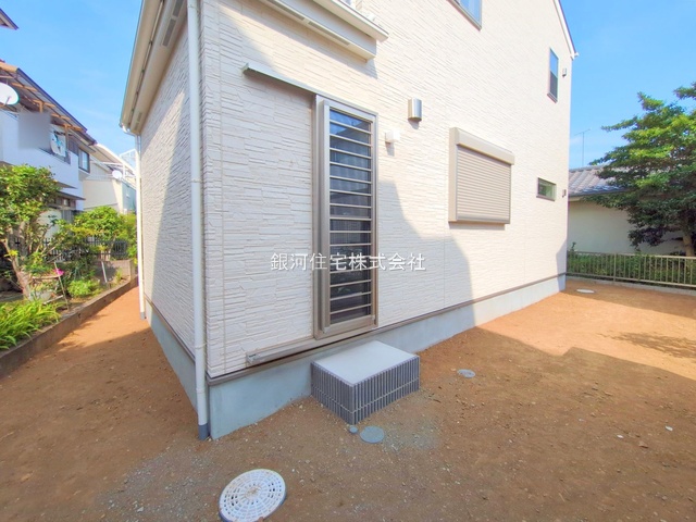 G00379167 東京都国分寺市西町４丁目 新築一戸建て 5880万円 土地面積197.98m² (約59.88坪) 建物面積107.23m² (約32.43坪) 間取り４ＬＤＫ 築年月2025年02月(築１年以内)【外観5】