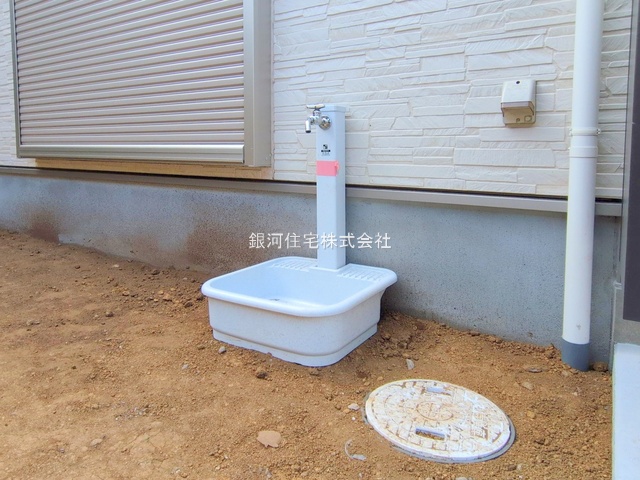 G00379167 東京都国分寺市西町４丁目 新築一戸建て 5880万円 土地面積197.98m² (約59.88坪) 建物面積107.23m² (約32.43坪) 間取り４ＬＤＫ 築年月2025年02月(築１年以内)【外観10】