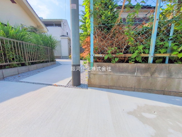 G00379167 東京都国分寺市西町４丁目 新築一戸建て 5880万円 土地面積197.98m² (約59.88坪) 建物面積107.23m² (約32.43坪) 間取り４ＬＤＫ 築年月2025年02月(築１年以内)【外観14】