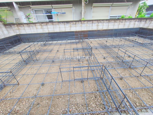 G00379252 東京都東久留米市神宝町２丁目 新築一戸建て 4190万円 土地面積93.88m² (約28.39坪) 建物面積73.90m² (約22.35坪) 間取り３ＬＤＫ 築年月2025年09月【外観13】