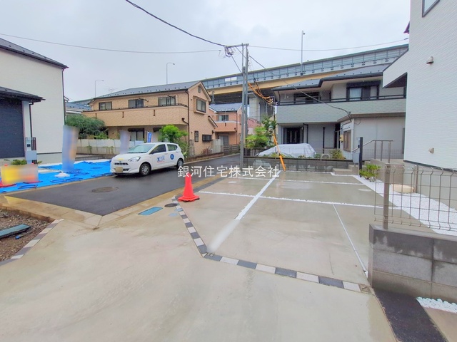G00379256 東京都日野市新町２丁目 新築一戸建て 5580万円 土地面積162.54m² (約49.16坪) 建物面積102.26m² (約30.93坪) 間取り４ＬＤＫ 築年月2025年06月(築１年以内)【外観6】