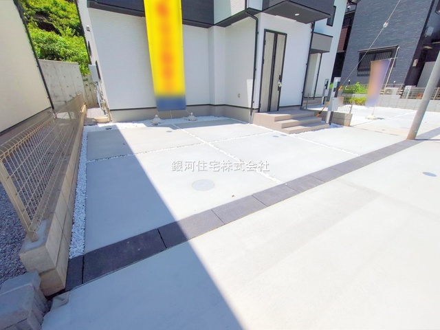 G00379257 東京都日野市新町２丁目 新築一戸建て 5280万円 土地面積155.56m² (約47.05坪) 建物面積98.53m² (約29.80坪) 間取り４ＬＤＫ 築年月2025年06月(築１年以内)【外観10】