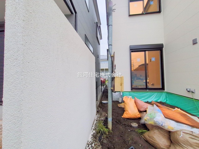 G00379260 神奈川県相模原市緑区二本松１丁目 新築一戸建て 5480万円 土地面積112.57m² (約34.05坪) 建物面積90.25m² (約27.30坪) 間取り３ＬＤＫ 築年月2025年11月(築１年以内)【外観15】