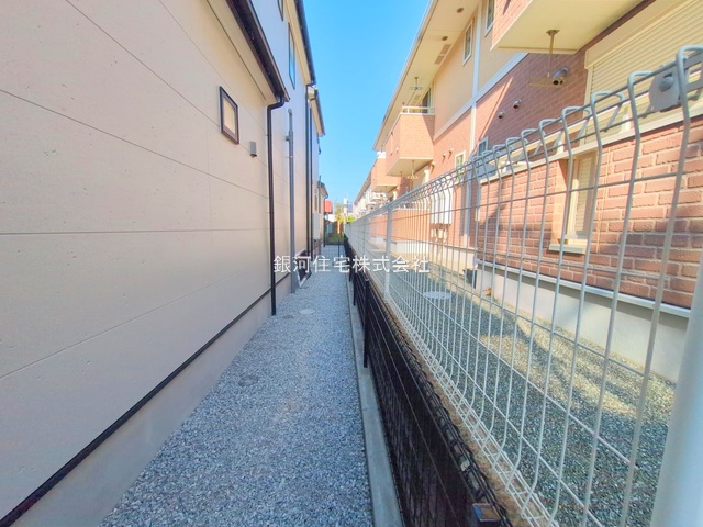 G00379262 神奈川県相模原市緑区二本松１丁目 新築一戸建て 5380万円 土地面積112.61m² (約34.06坪) 建物面積90.46m² (約27.36坪) 間取り３ＬＤＫ 築年月2025年08月(築１年以内)【外観15】