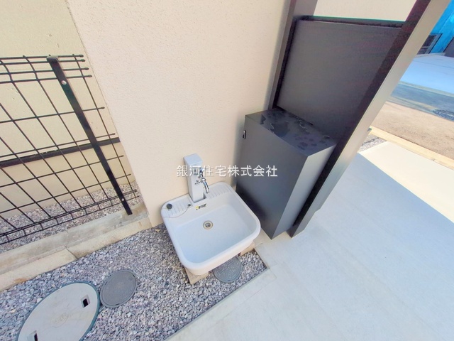 G00379263 神奈川県相模原市緑区二本松１丁目 新築一戸建て 4680万円 土地面積122.86m² (約37.16坪) 建物面積90.88m² (約27.49坪) 間取り３ＬＤＫ 築年月2025年08月(築１年以内)【外観5】