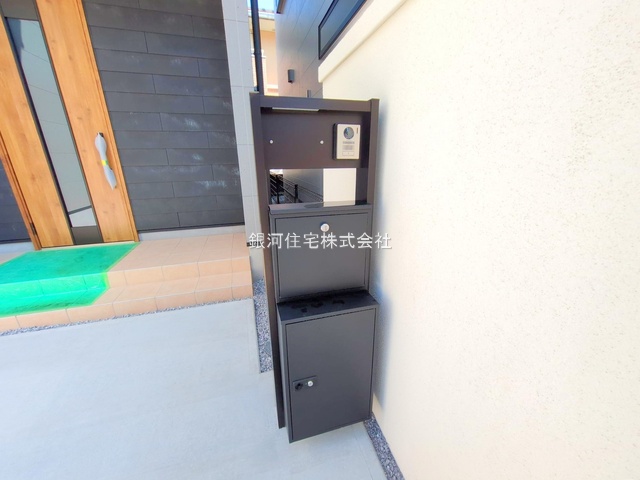 G00379263 神奈川県相模原市緑区二本松１丁目 新築一戸建て 4680万円 土地面積122.86m² (約37.16坪) 建物面積90.88m² (約27.49坪) 間取り３ＬＤＫ 築年月2025年08月(築１年以内)【外観7】