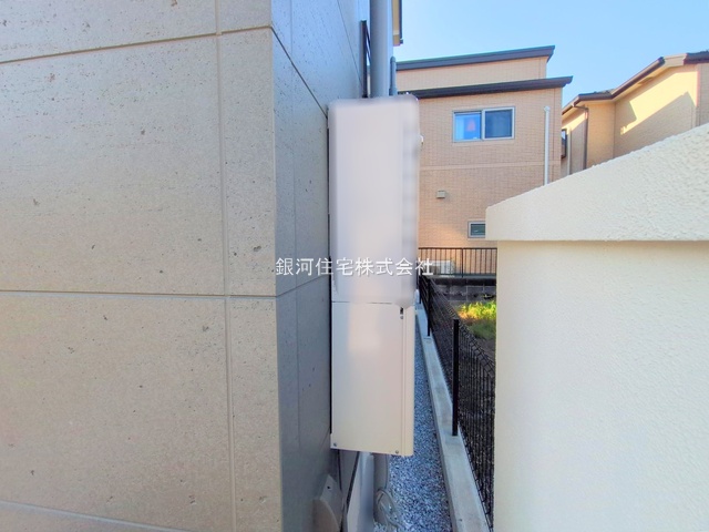 G00379264 神奈川県相模原市緑区二本松１丁目 新築一戸建て 4680万円 土地面積122.36m² (約37.01坪) 建物面積90.25m² (約27.30坪) 間取り３ＬＤＫ 築年月2025年08月(築１年以内)【外観4】