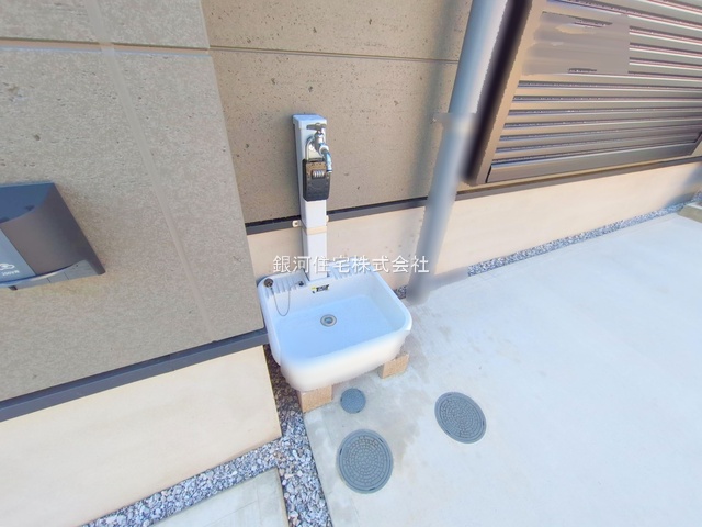 G00379264 神奈川県相模原市緑区二本松１丁目 新築一戸建て 4680万円 土地面積122.36m² (約37.01坪) 建物面積90.25m² (約27.30坪) 間取り３ＬＤＫ 築年月2025年08月(築１年以内)【外観5】